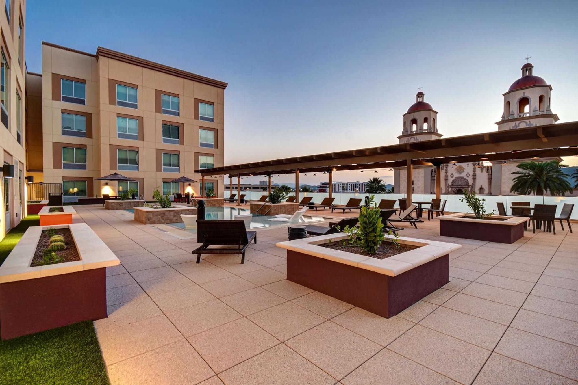 Home2 Suites By Hilton Tucson Downtown Exterior photo
